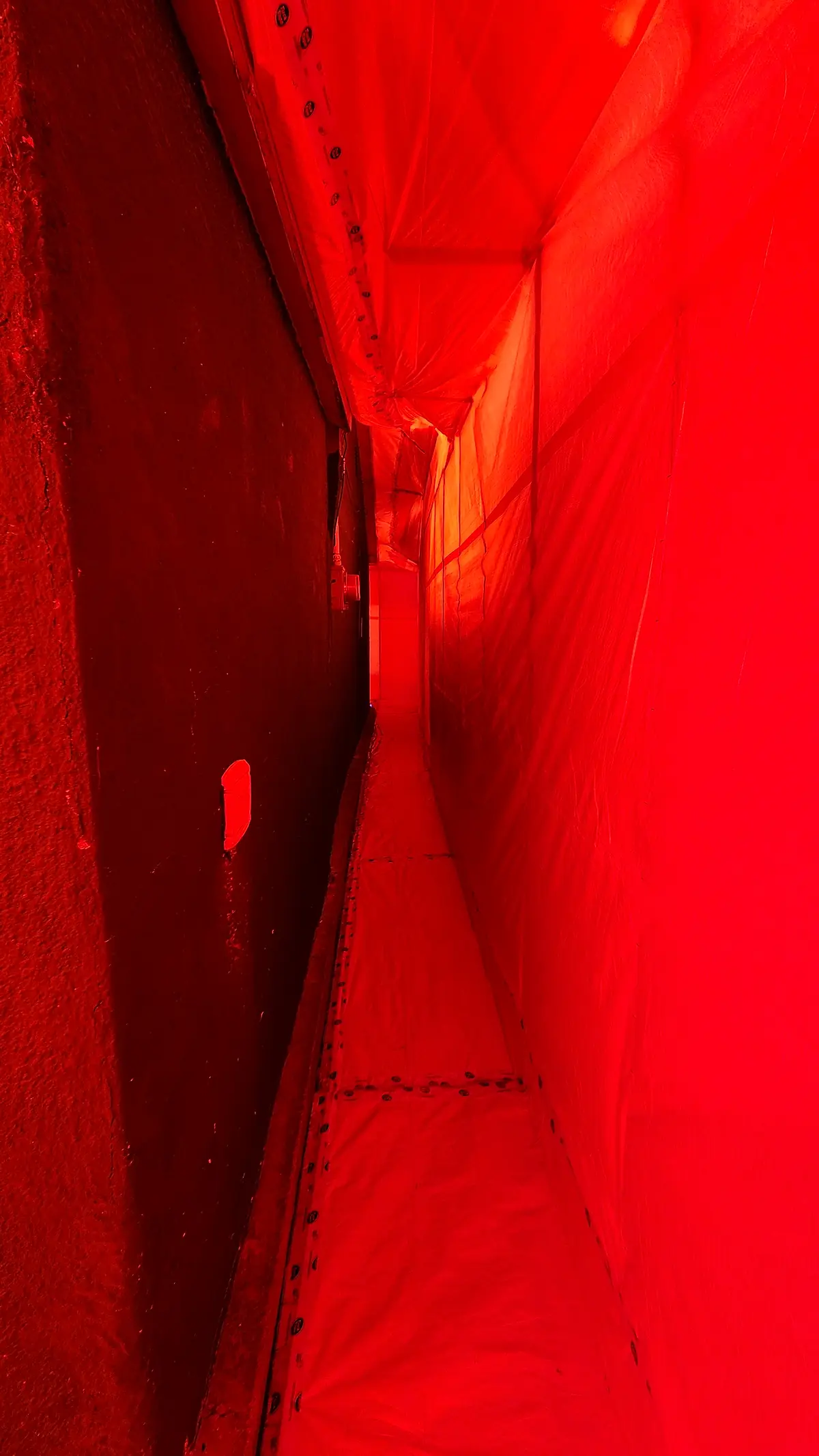 Sealed containment barrier on a remediation project